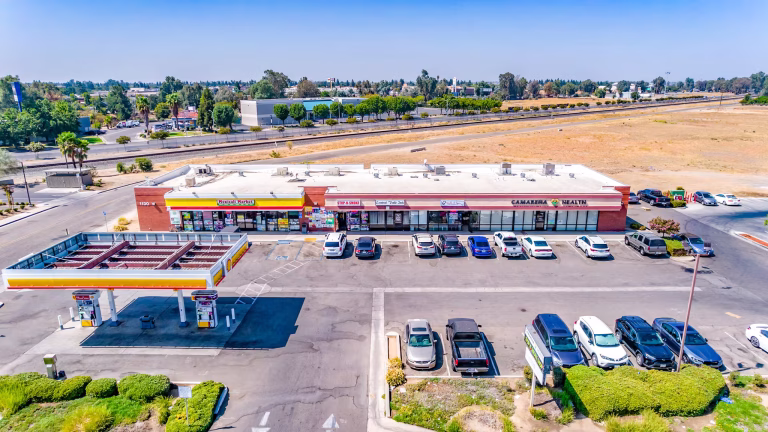 1130 Country Club Dr Madera CA Building Photo 8 LargeHighDefinition