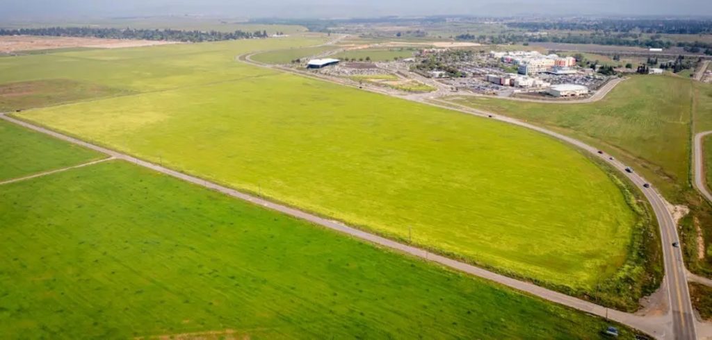 gunner ranch drone 933x525.jpg copy